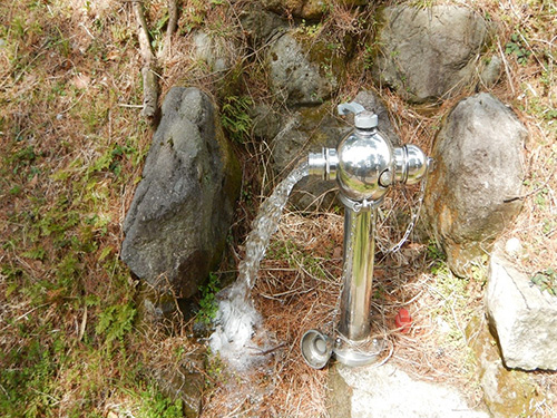 扇山浄水場給水口の写真