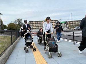 令和8年度　新採用職員研修（要配慮者体験研修）の写真