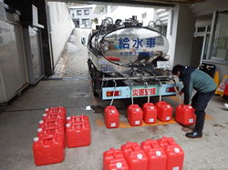 給水活動の写真8