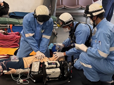 令和7年度救急隊員生涯教育に伴う想定訓練の写真