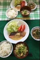 料理のある食卓の写真