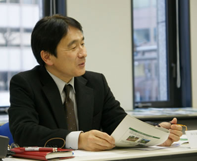講師の町田誠さんの写真
