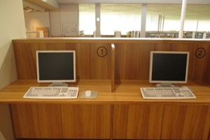 インターネット検索用パソコン